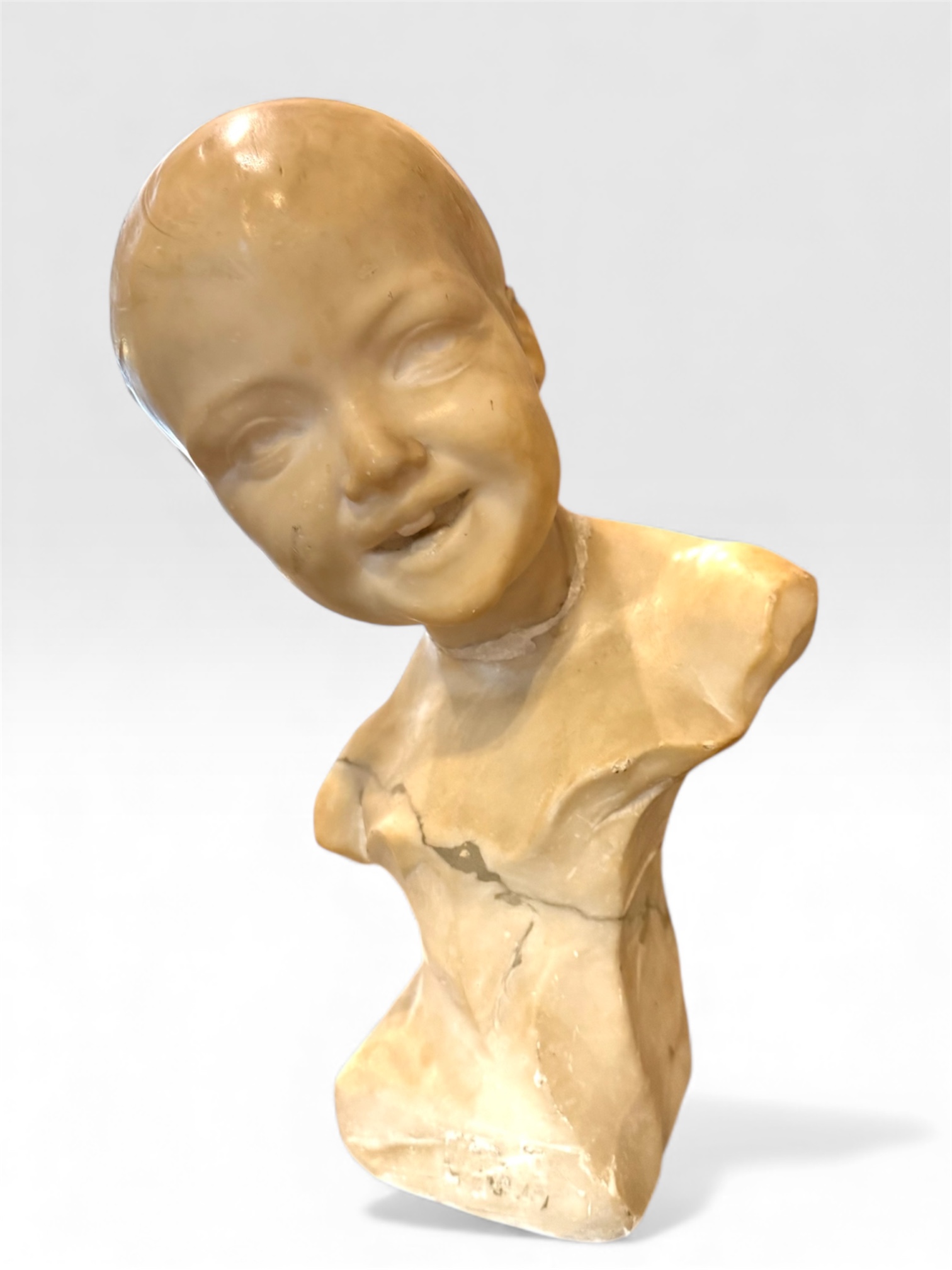 FERDINANDO VICHI - FIRENZE (ITALIA, 1875-1945) BUSTO DE NIÑO. MÁRMOL TALLADO.